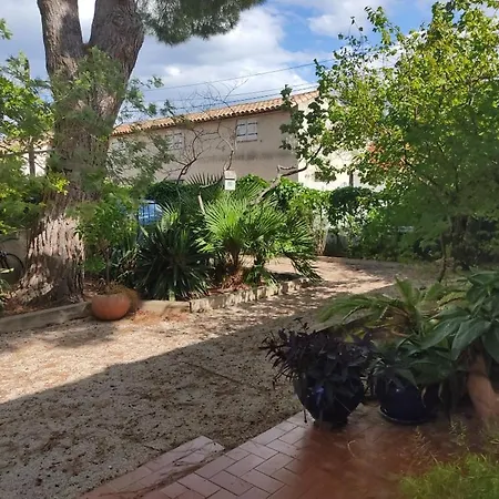 Charmante Maison De Valerie Tatil parkı